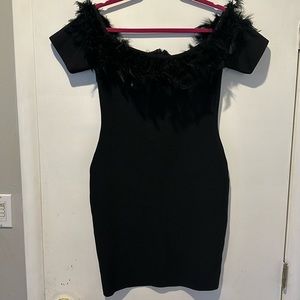 Stretchy Black Feathered Neckline Dress Size XL New